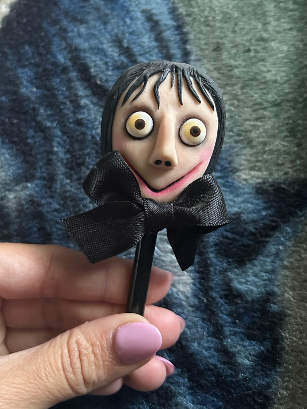 Momo Lollipop Pin